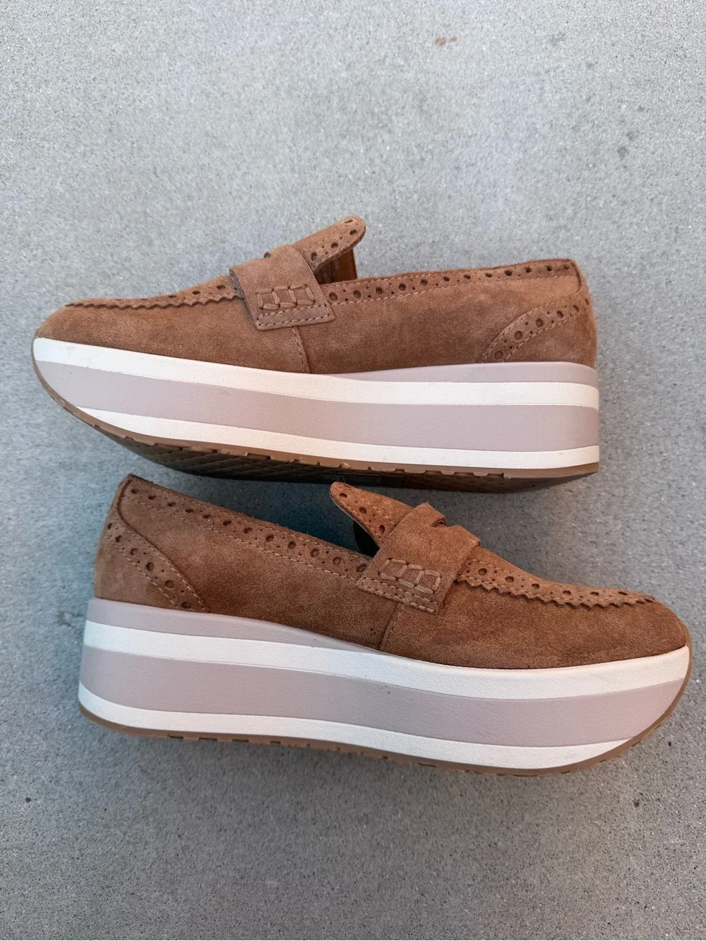 Dolce Vita Tan Suede Slip-On Brogue Eyelet Loafers in Caramel Women’s Size 6.5